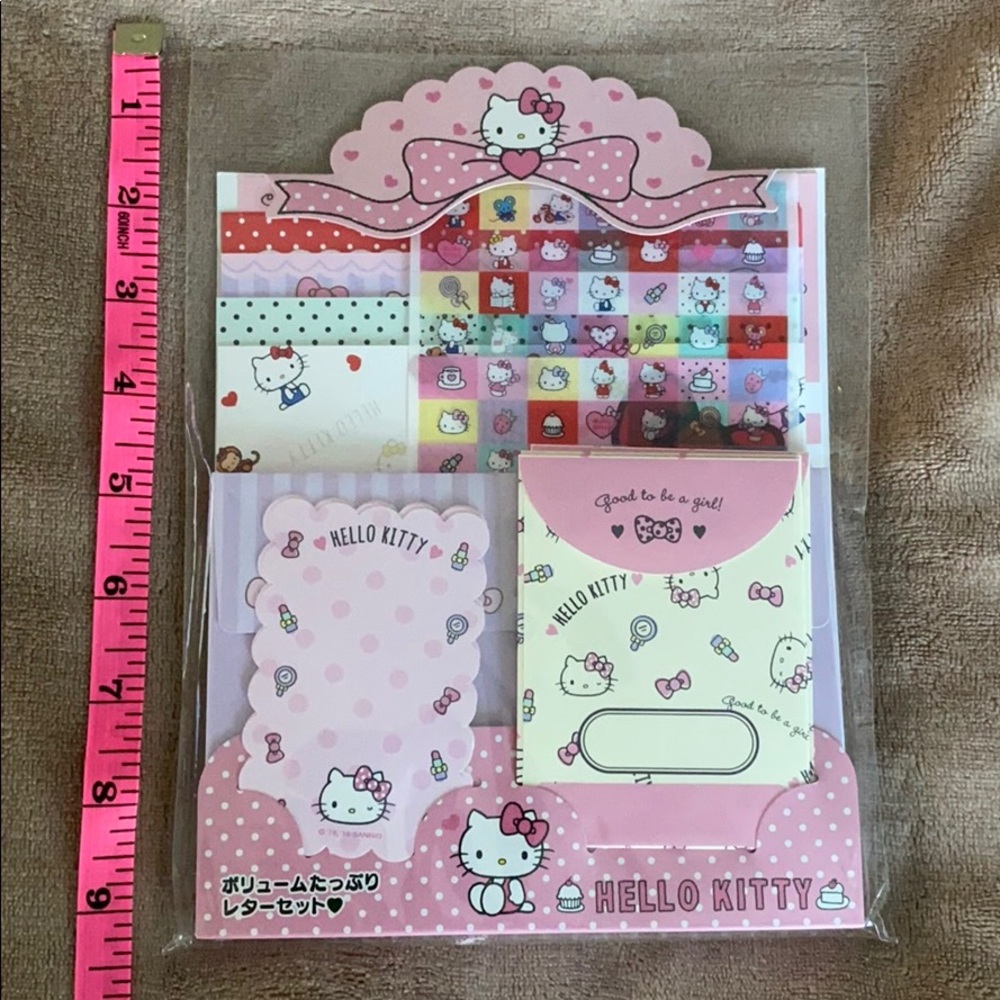 Hello Kitty letter set